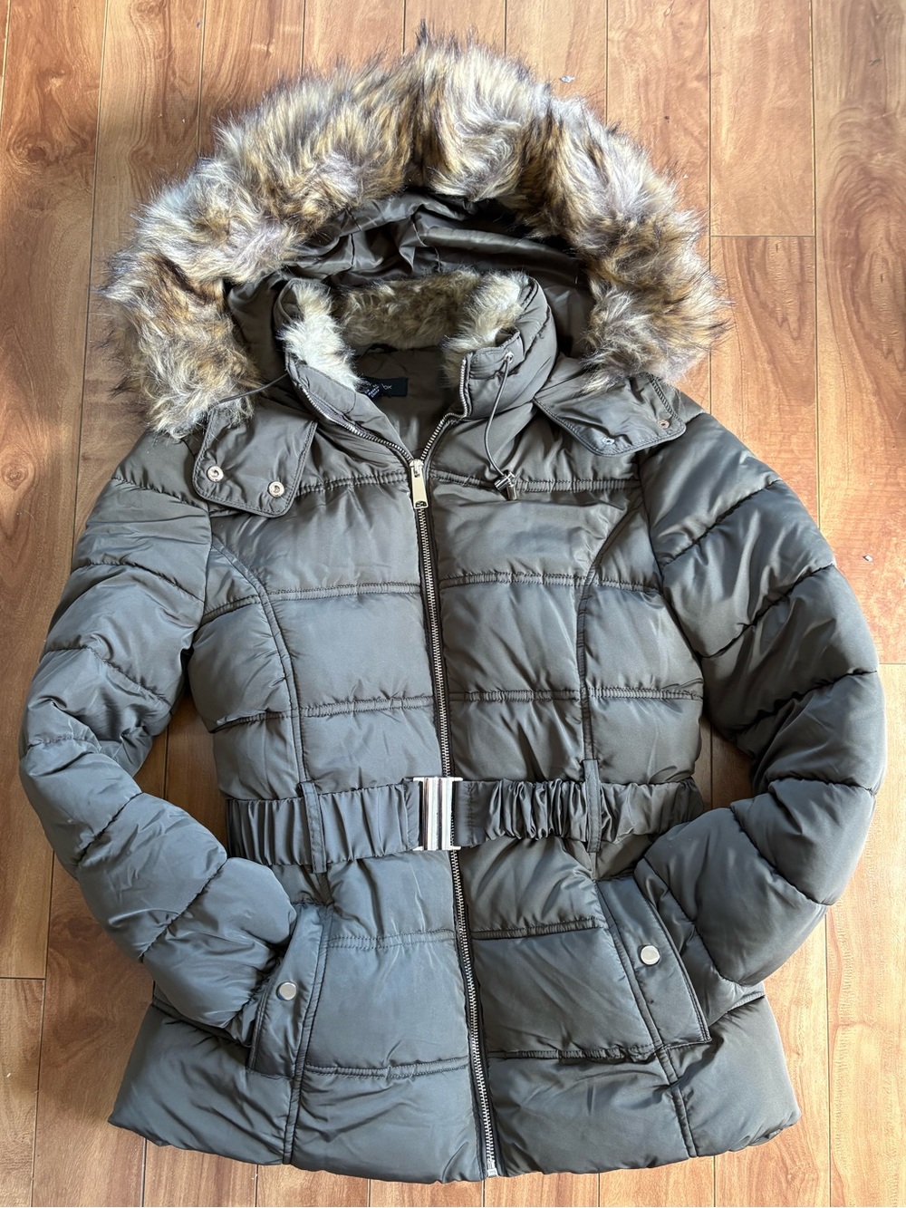 New Look Olive Green Quilted Puffer Jacket with Faux Fur Hood